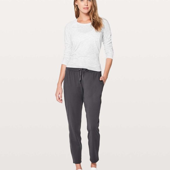 Lululemon On The Fly Pant 28" Dark Shadow W5ALWS 6 - Picture 4 of 5